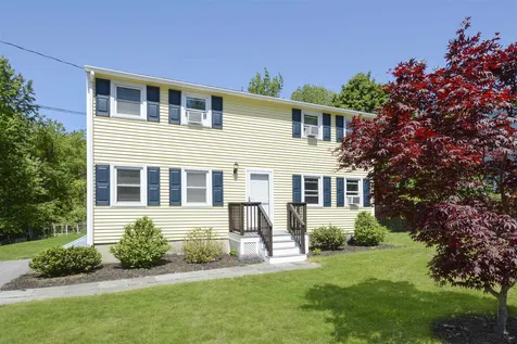 11 Kim Avenue Londonderry NH 03053