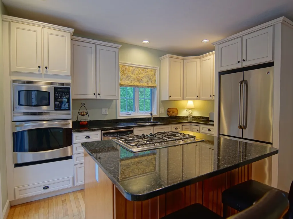 6 Aspen Lane Stratham NH 03885