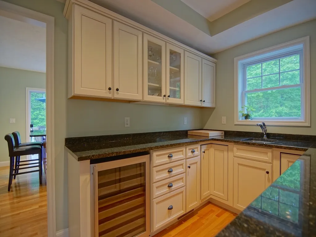 6 Aspen Lane Stratham NH 03885
