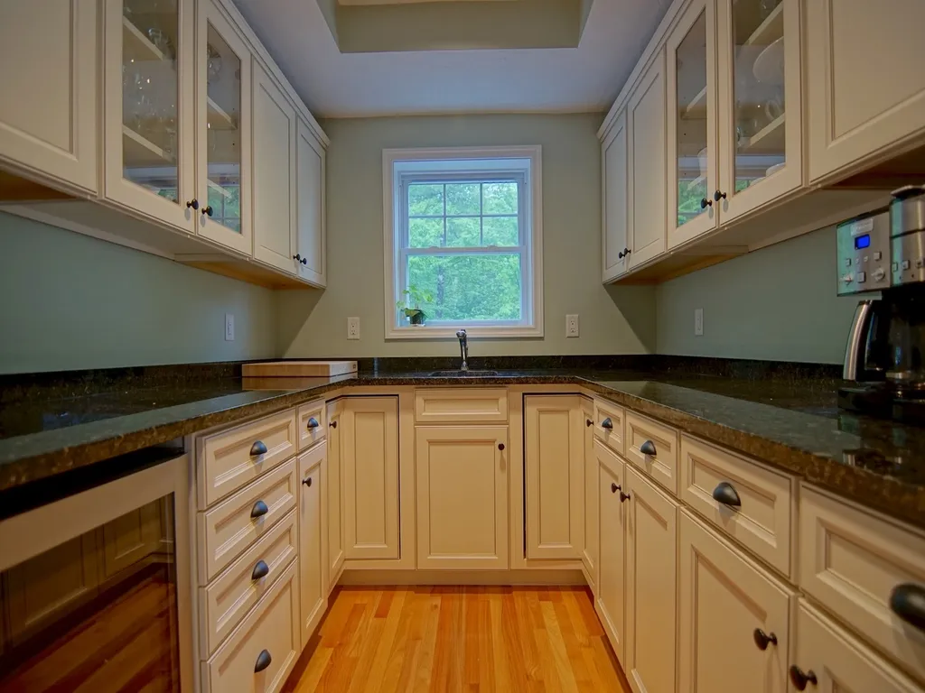 6 Aspen Lane Stratham NH 03885
