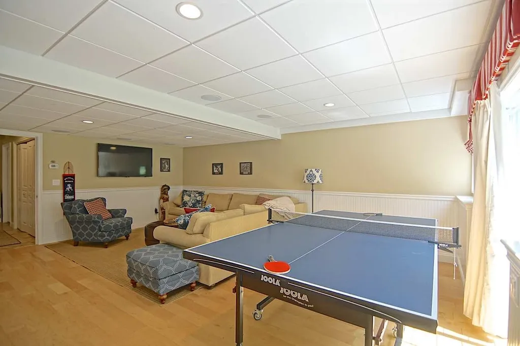 6 Aspen Lane Stratham NH 03885