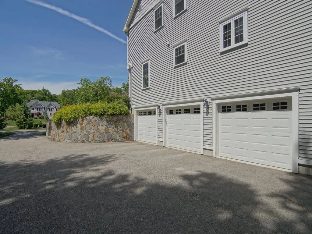 6 Aspen Lane Stratham NH 03885