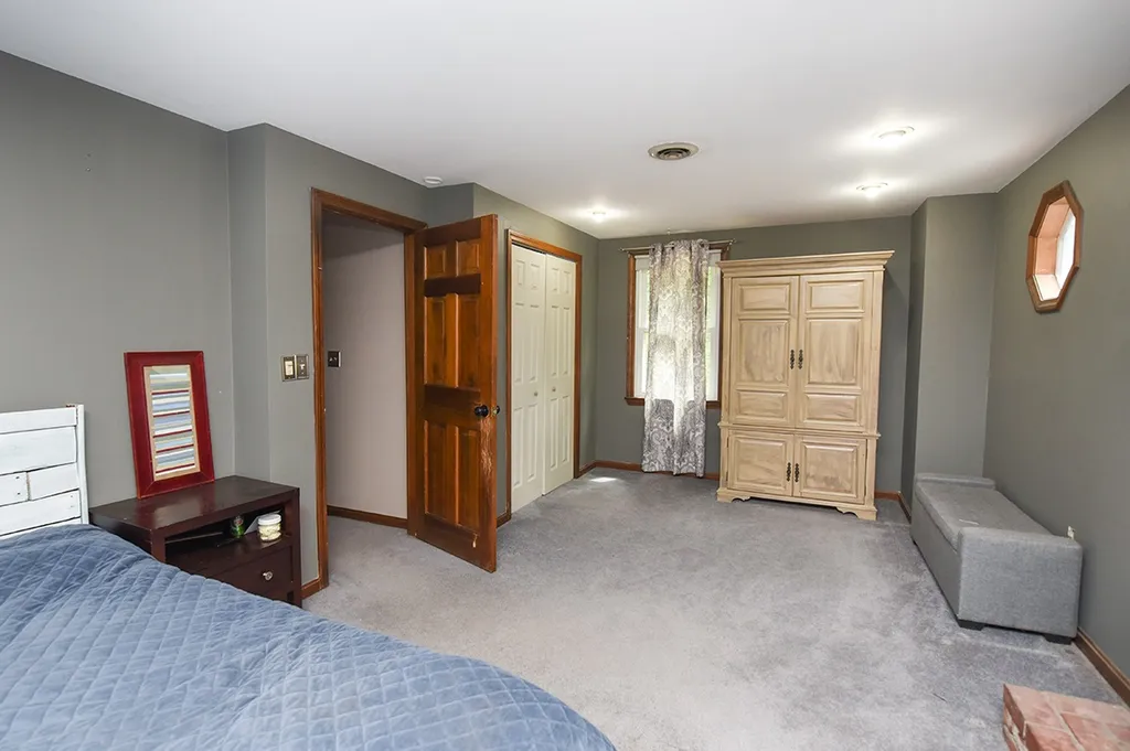 4 Bear Meadow Road Londonderry NH 03053