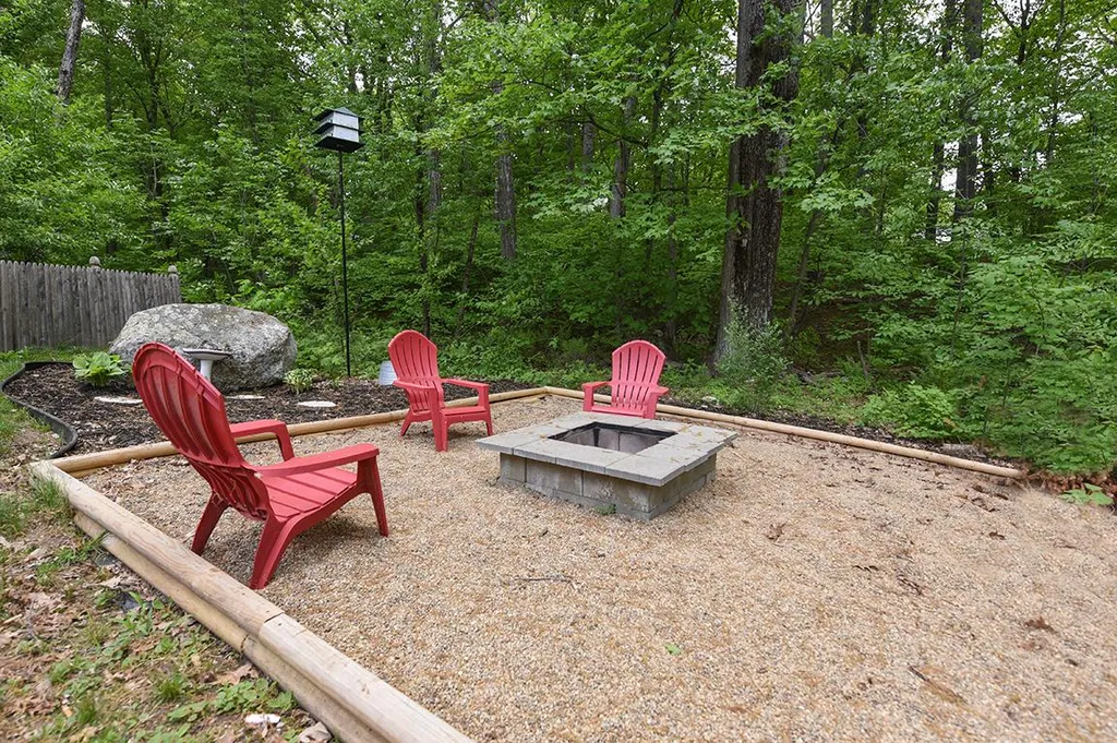 4 Bear Meadow Road Londonderry NH 03053