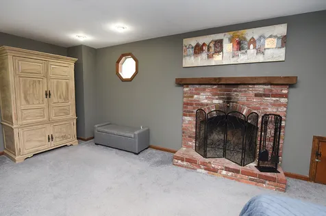 4 Bear Meadow Road Londonderry NH 03053