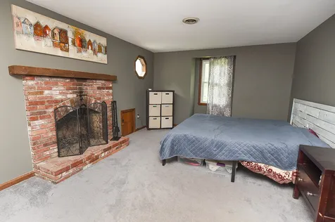 4 Bear Meadow Road Londonderry NH 03053