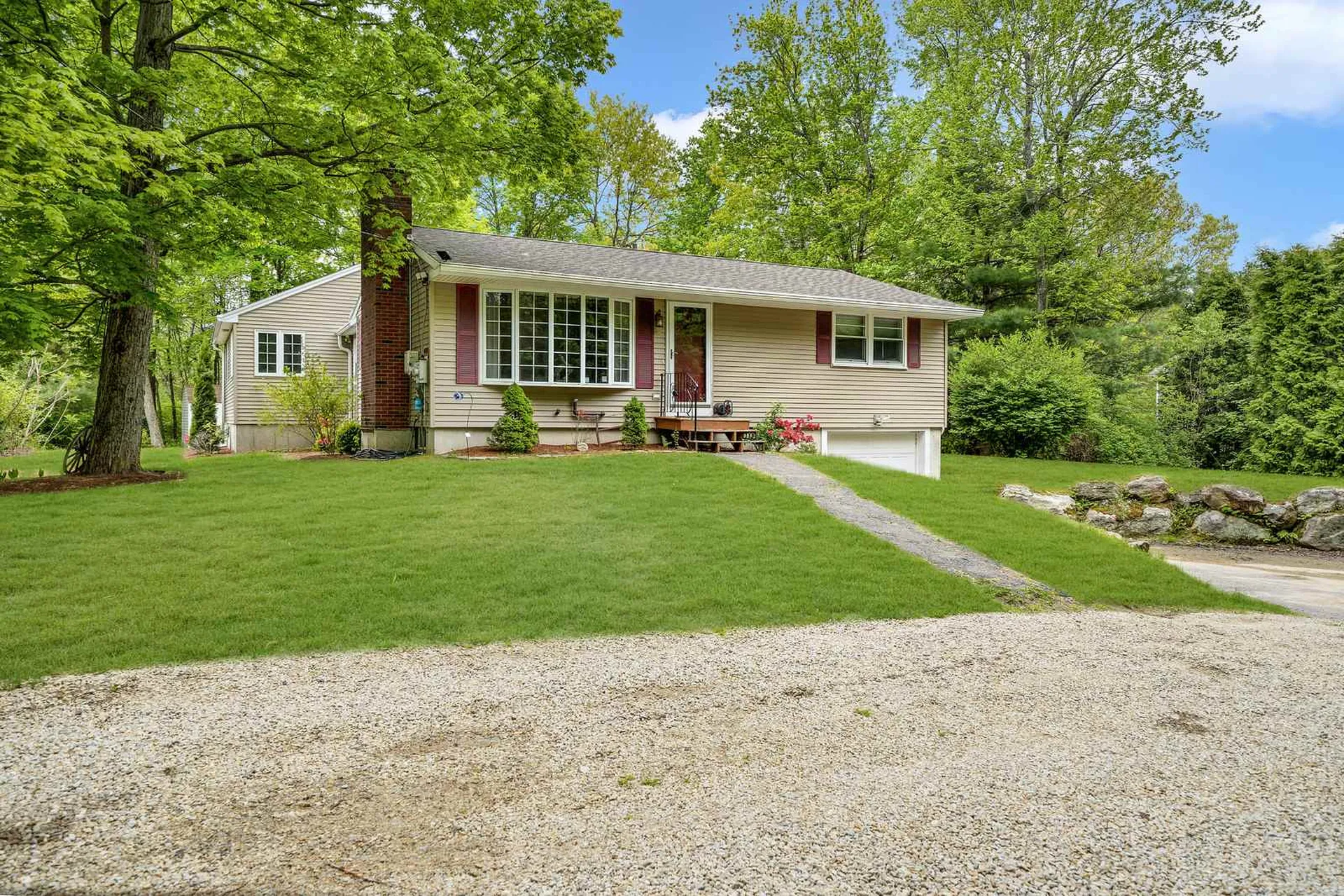 5 Weymouth Road Londonderry NH 03053