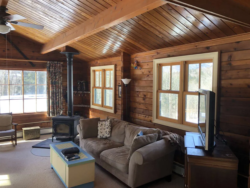 40 Hobart Lane Fayston VT 05673