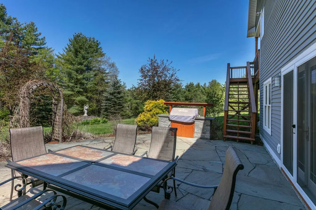 304 Old Farm Road Stowe VT 05672