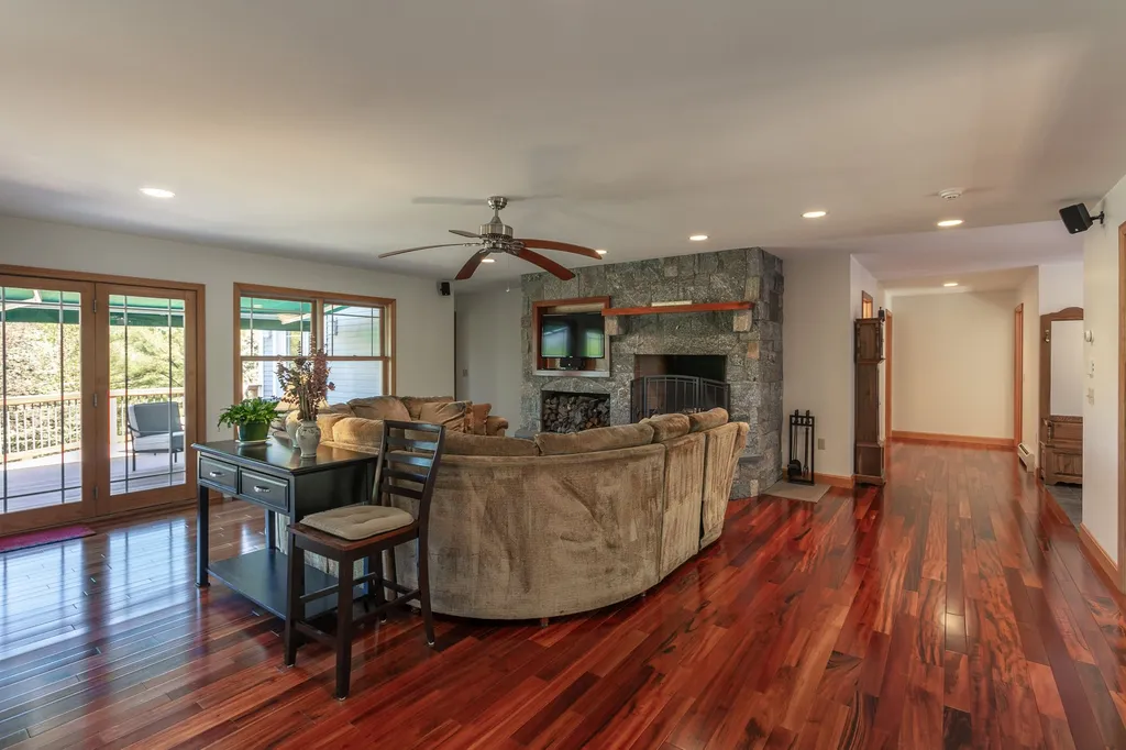 304 Old Farm Road Stowe VT 05672