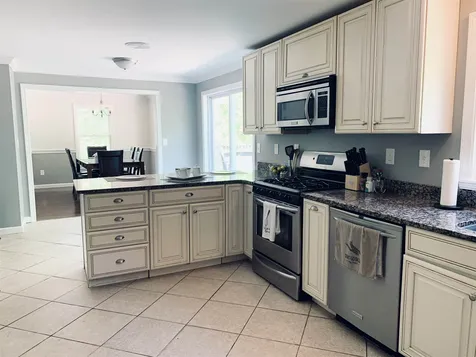 51 Mill Road Derry NH 03038