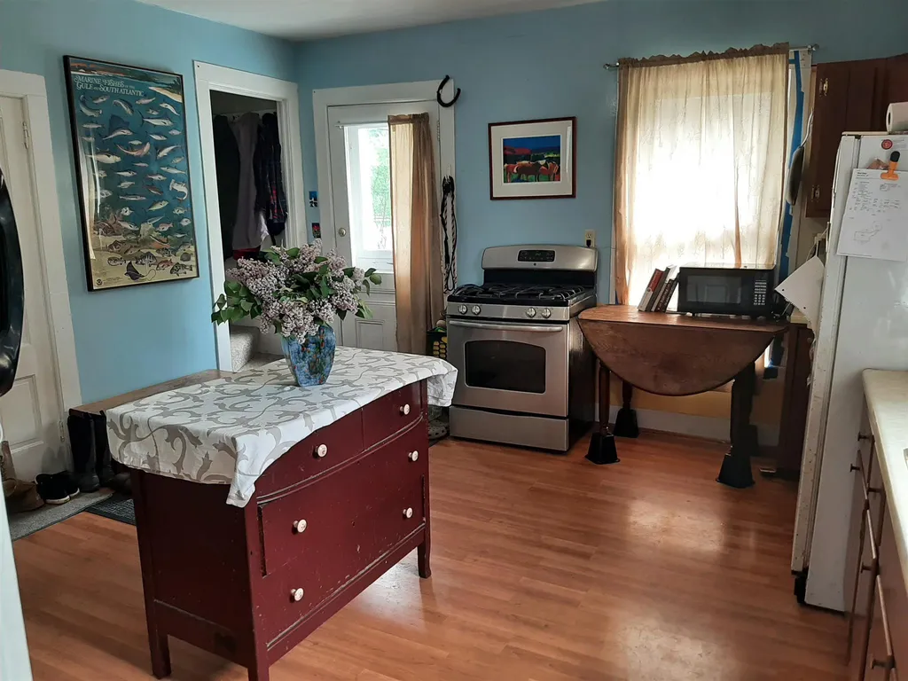 68 North Pleasant Street Middlebury VT 05753