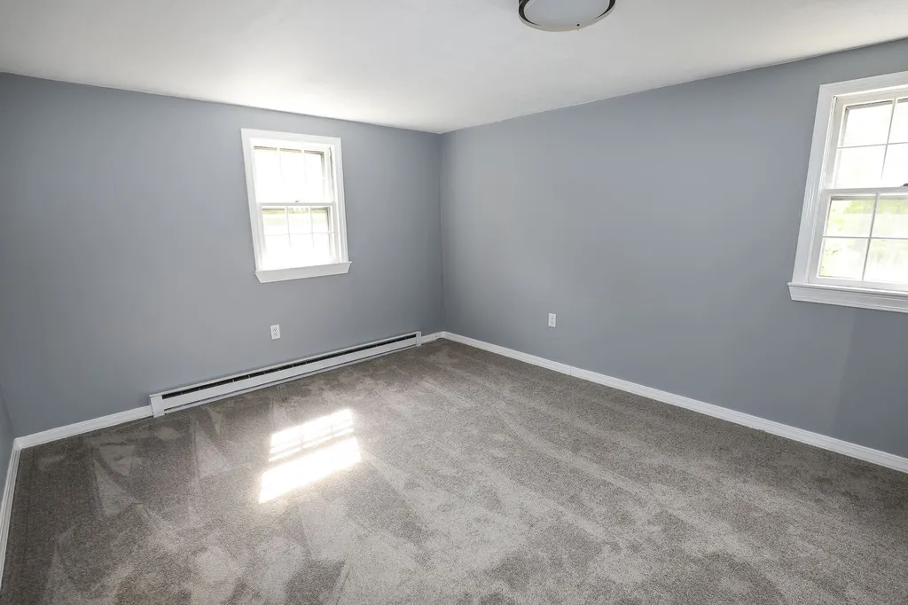 3 Daniel Drive Pelham NH 03076