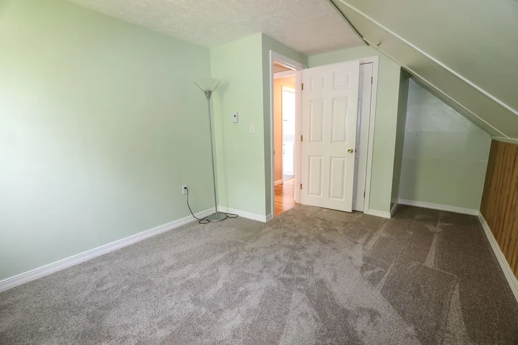 3 Daniel Drive Pelham NH 03076