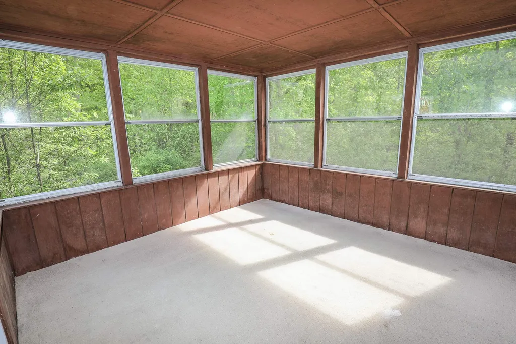 3 Daniel Drive Pelham NH 03076
