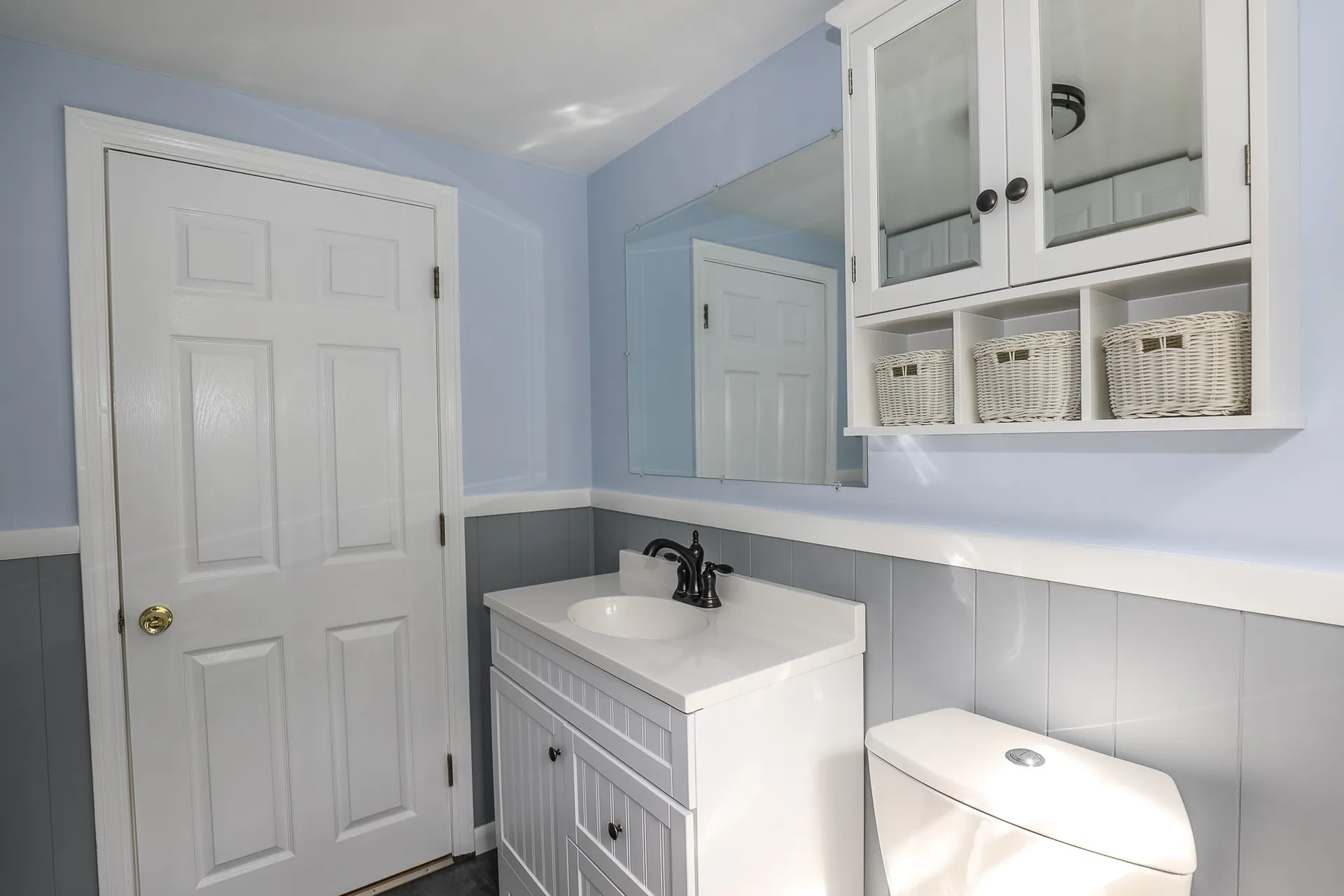 3 Daniel Drive Pelham NH 03076