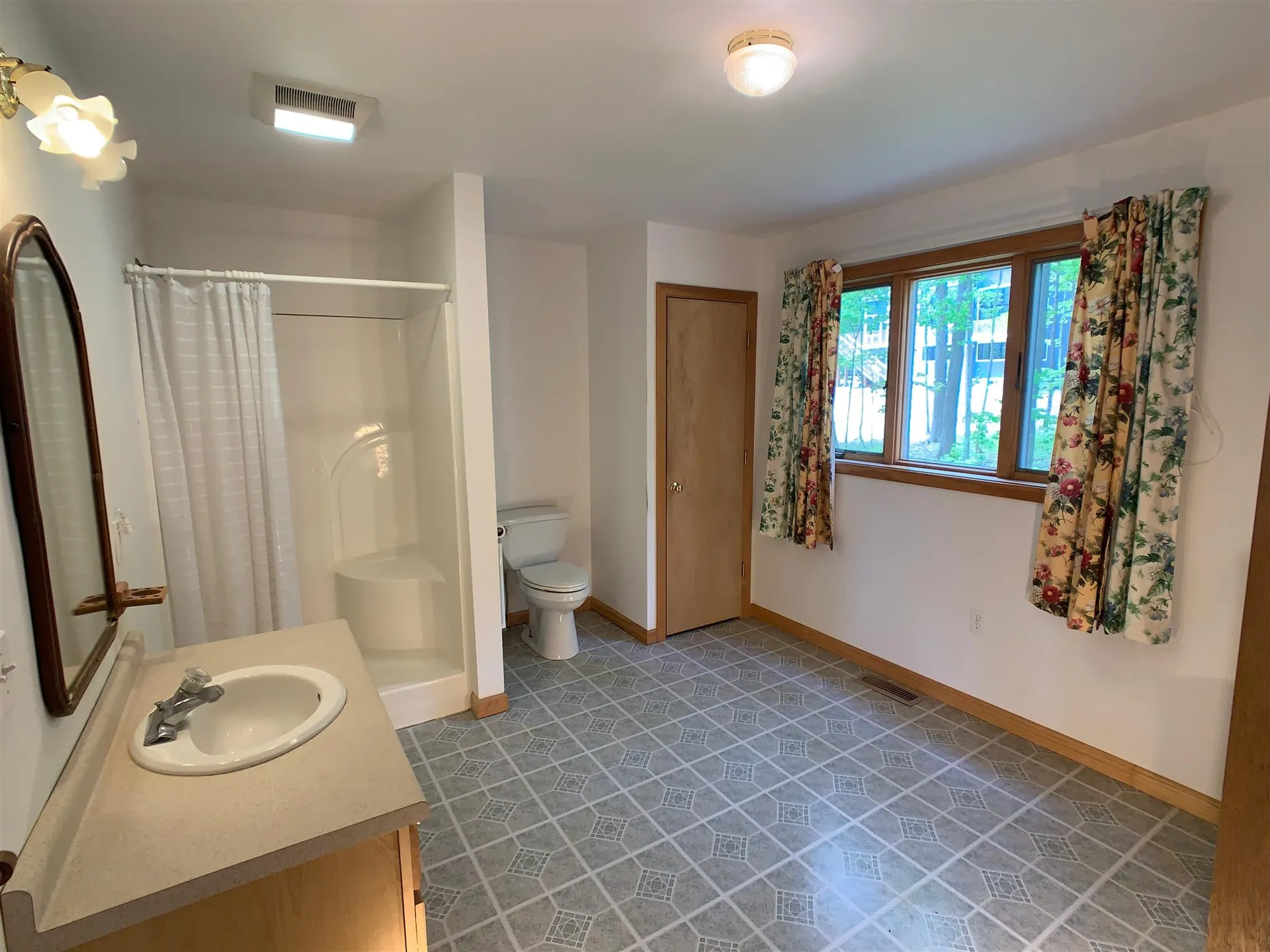 708 Abenaki Road North Hero VT 05476