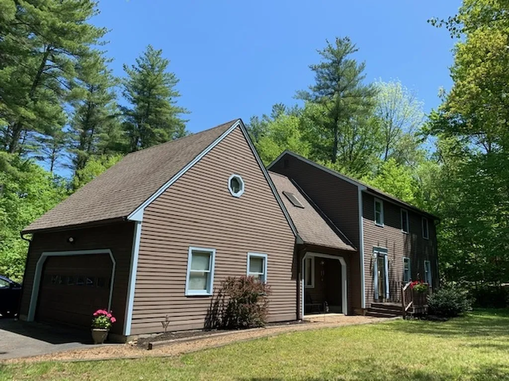 89 Wallace Road Goffstown NH 03045