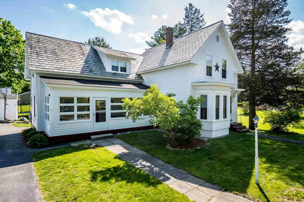 18 Crosby Street Milford NH 03055