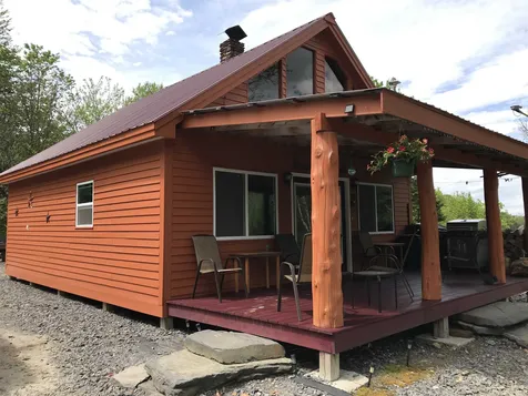 2879 Old Duck Pond Road Sheffield VT 05866