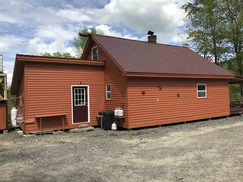 2879 Old Duck Pond Road Sheffield VT 05866