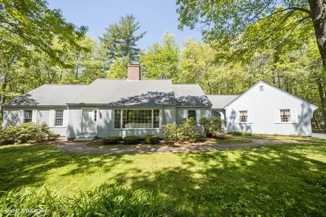 2 Sherburne Drive Amherst NH 03031