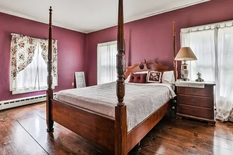 71 Depot Road Hollis NH 03049