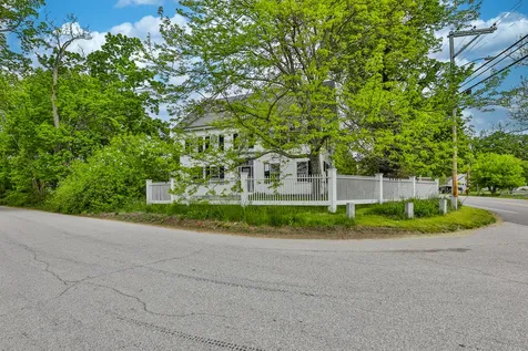 71 Depot Road Hollis NH 03049
