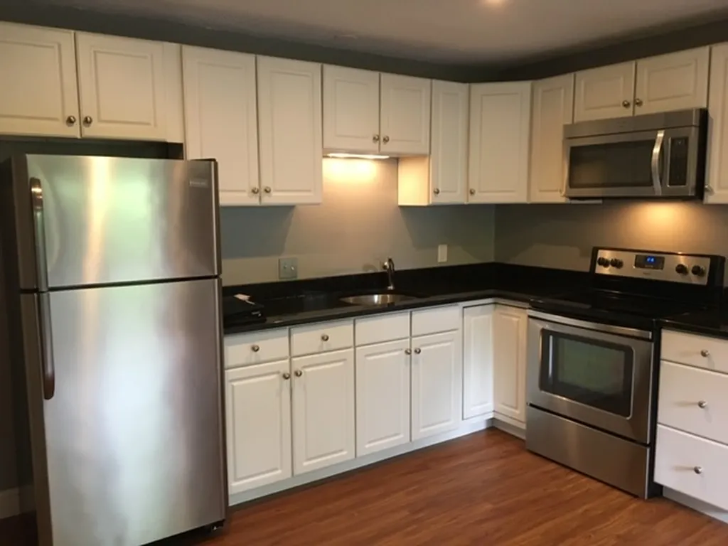 7 Autumn Leaf Drive Nashua NH 03060