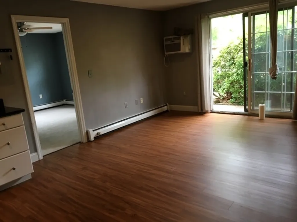 7 Autumn Leaf Drive Nashua NH 03060