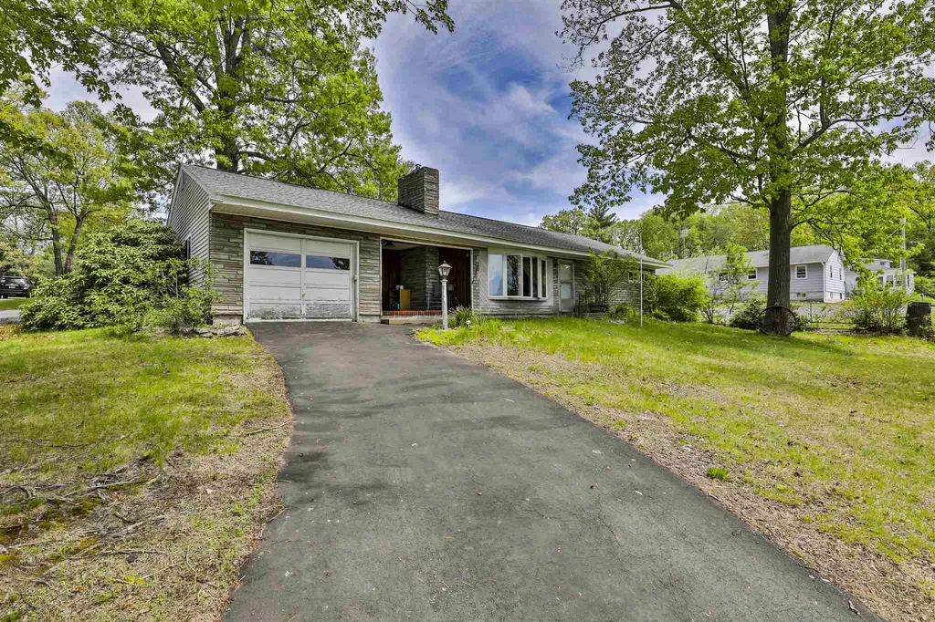 91 Bellevue Street Manchester NH 03103