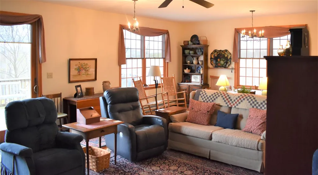 11 Loft Circle Campton NH 03223