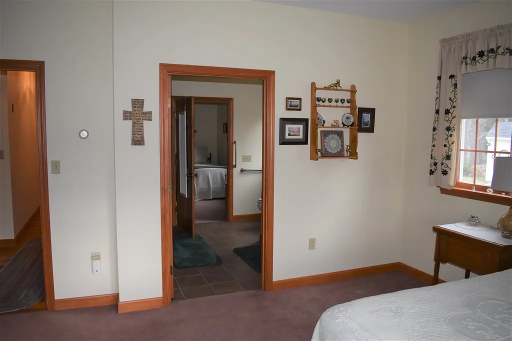 11 Loft Circle Campton NH 03223