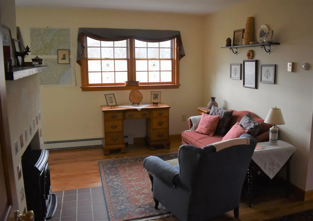 11 Loft Circle Campton NH 03223