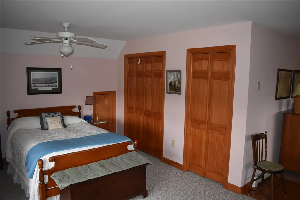 11 Loft Circle Campton NH 03223