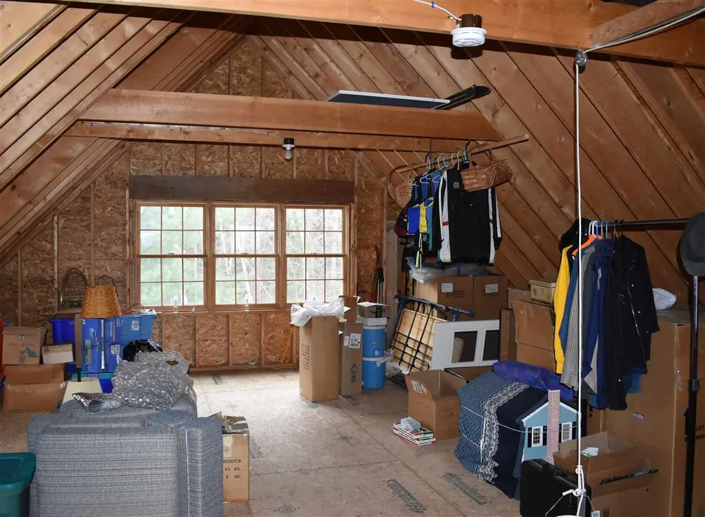 11 Loft Circle Campton NH 03223