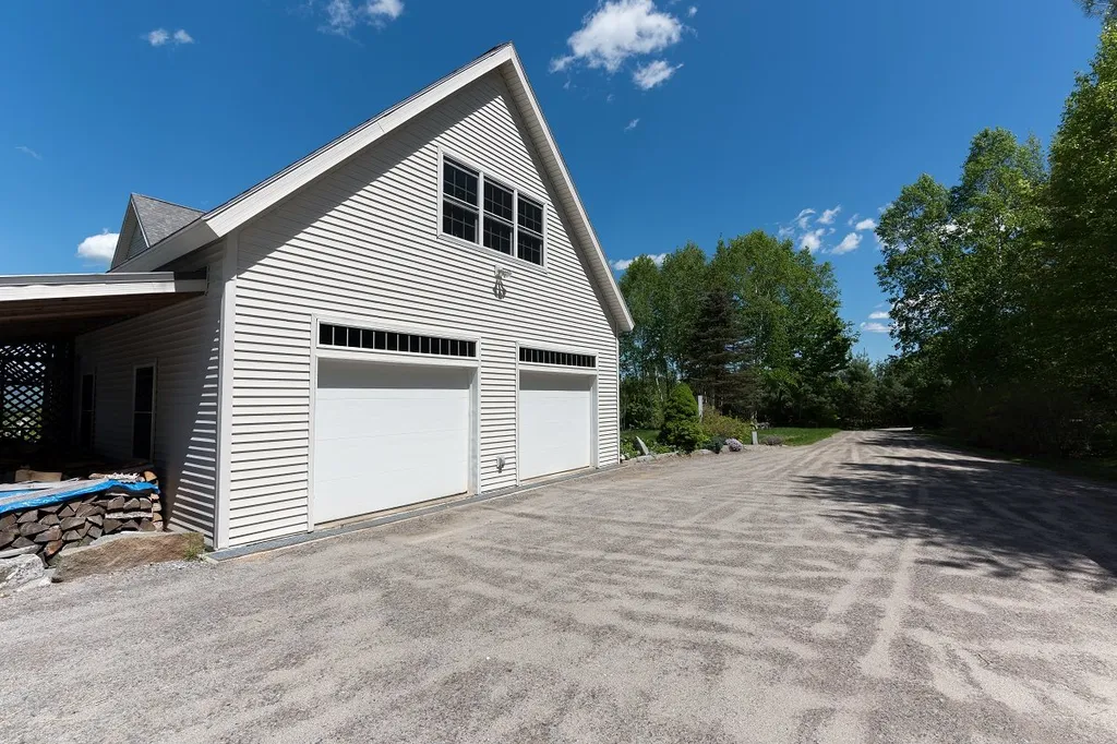 11 Loft Circle Campton NH 03223
