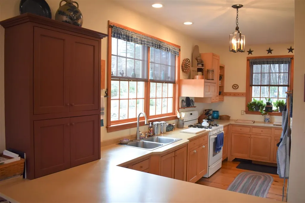 11 Loft Circle Campton NH 03223