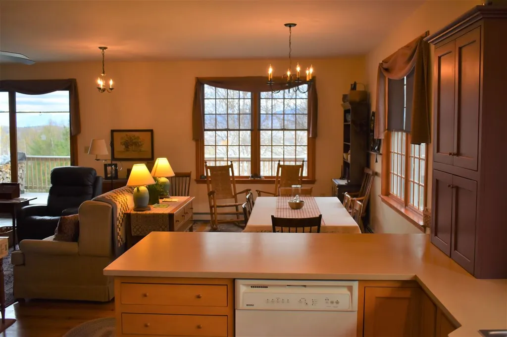 11 Loft Circle Campton NH 03223