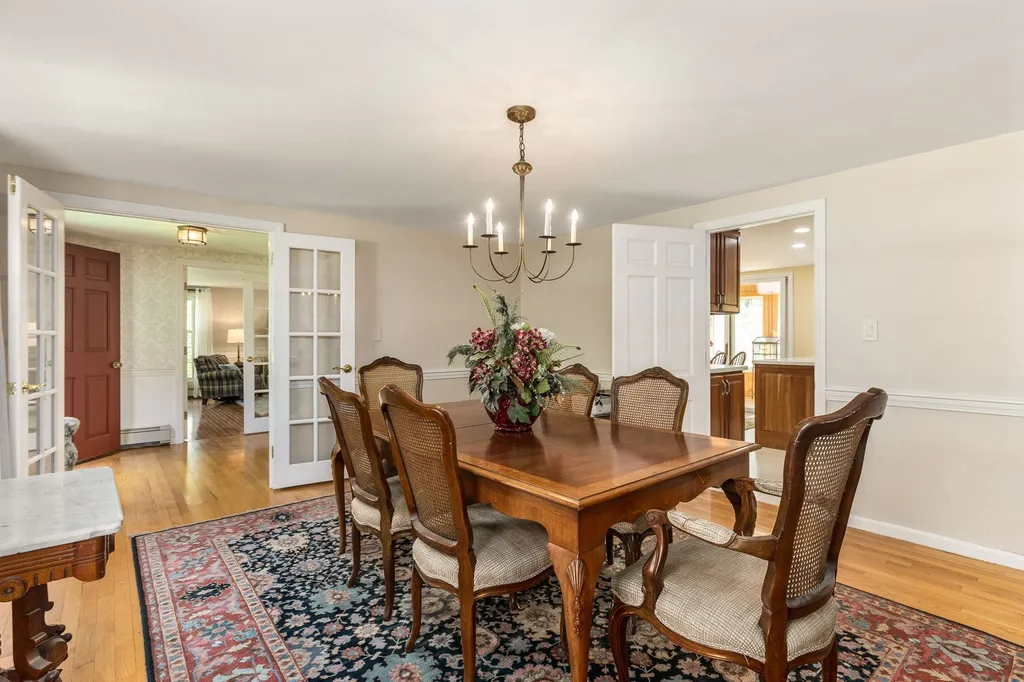 33 Raydon Road York ME 03909