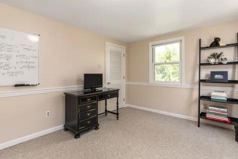 33 Raydon Road York ME 03909