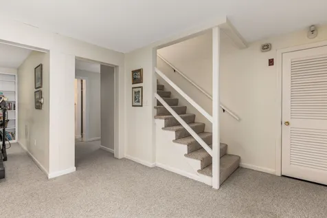 33 Raydon Road York ME 03909