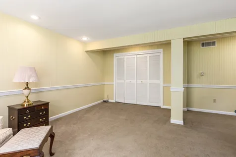 33 Raydon Road York ME 03909
