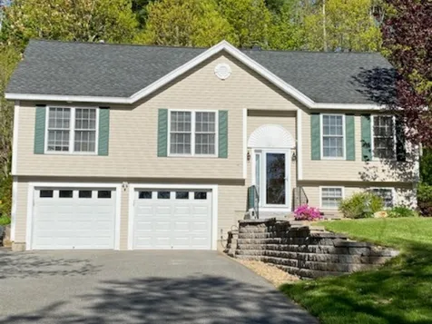14 Forsythia Lane Merrimack NH 03054