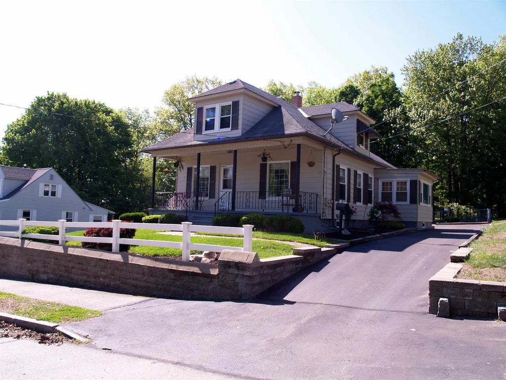 547 Vinton Street Manchester NH 03103