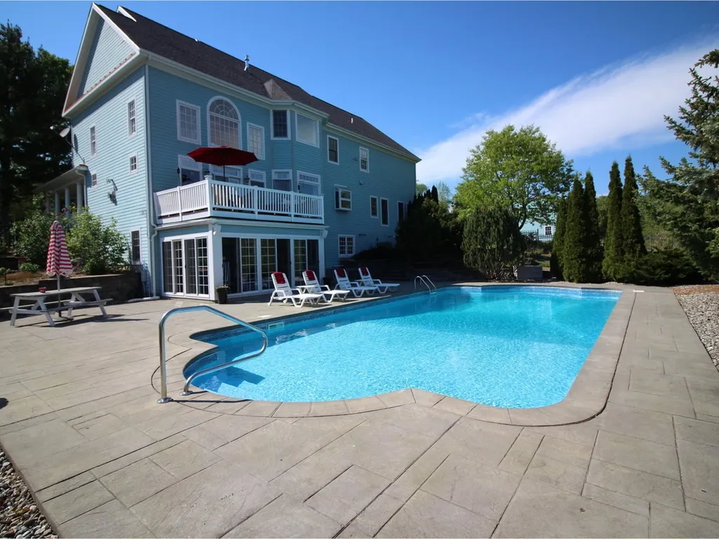 51 Bixby Hill Road Essex VT 05452