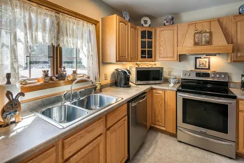 8 Wilderness Way Bath NH 03740