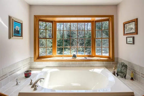 8 Wilderness Way Bath NH 03740