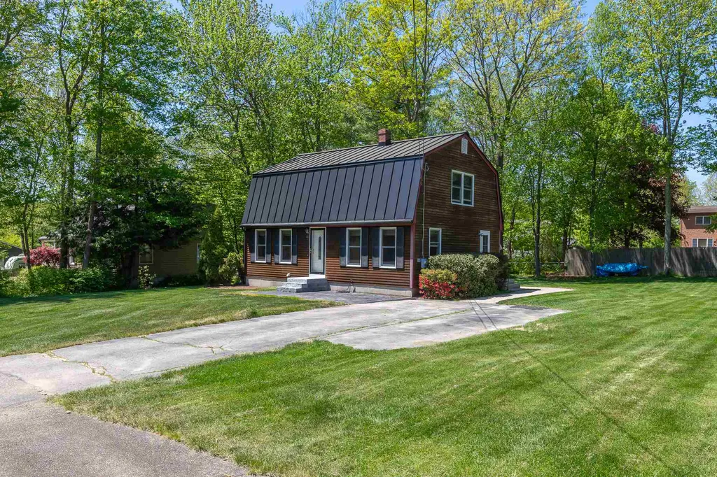 40 Buttonwood Road South Berwick ME 03908