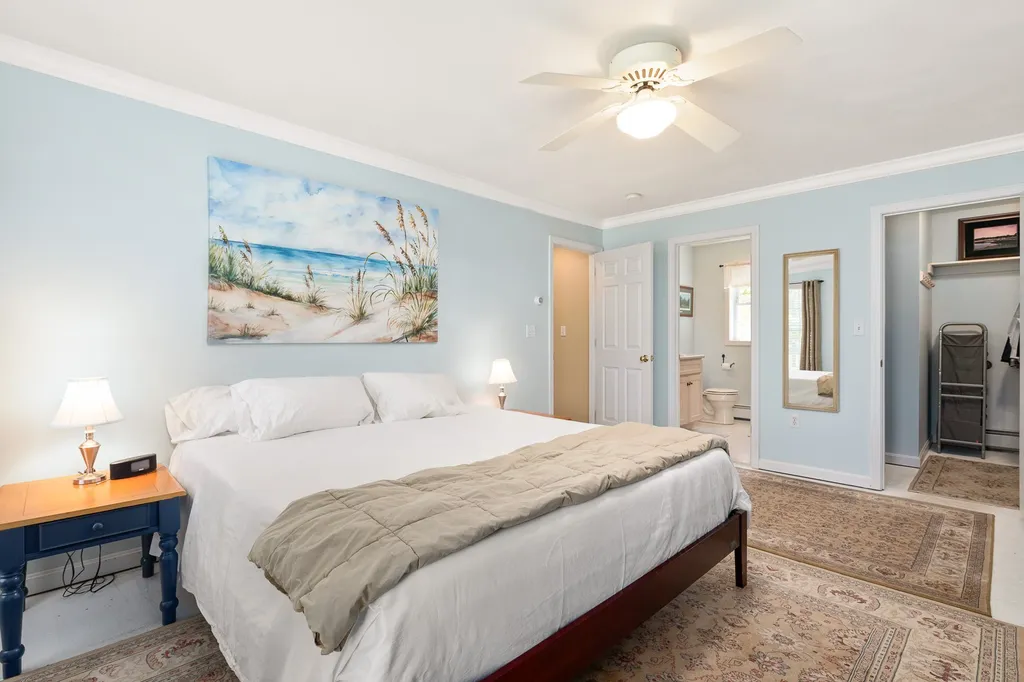 31 Quaker Lane Seabrook NH 03874
